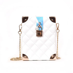 Argyle Leather Zinc Square Bag interlocking Crossbody Bag with chain