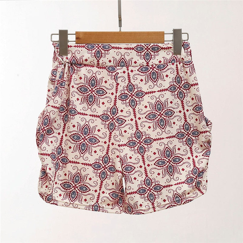 Women Broad Elastic Waist with Pattern Print Double Sided Pockets Summer Casual Shorts