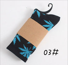 Load image into Gallery viewer, Winter high Quality Harajuku chaussette Style Weed Socks For Women Men&#39;s Cotton Hip Hop Socks Man Meias Mens Calcetines