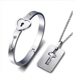 Fashion A Couple Jewelry Sets For Lovers Stainless Steel Love Heart Lock Bracelets Bangles Key Pendant Necklace Couples Set